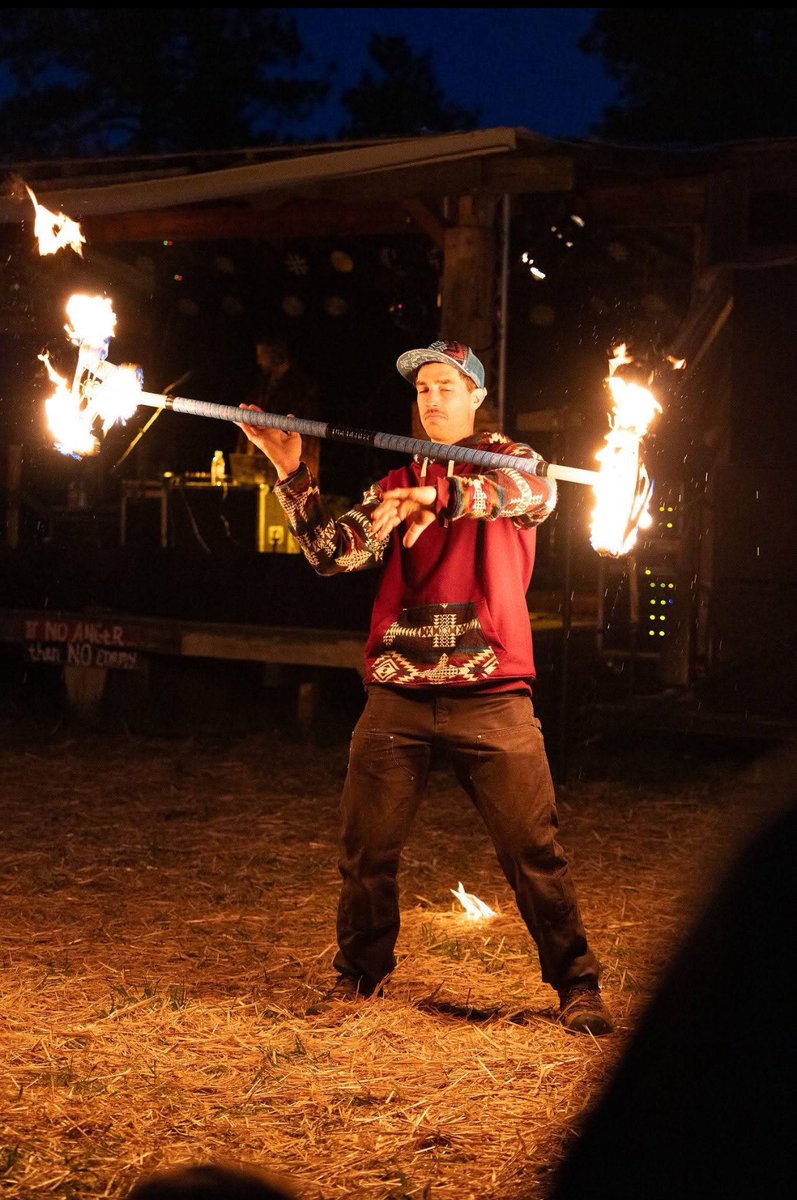 NebulaLazuli's tweet photo. Some nice pictures from Barter Faire https://t.co/y55qp6m6vL