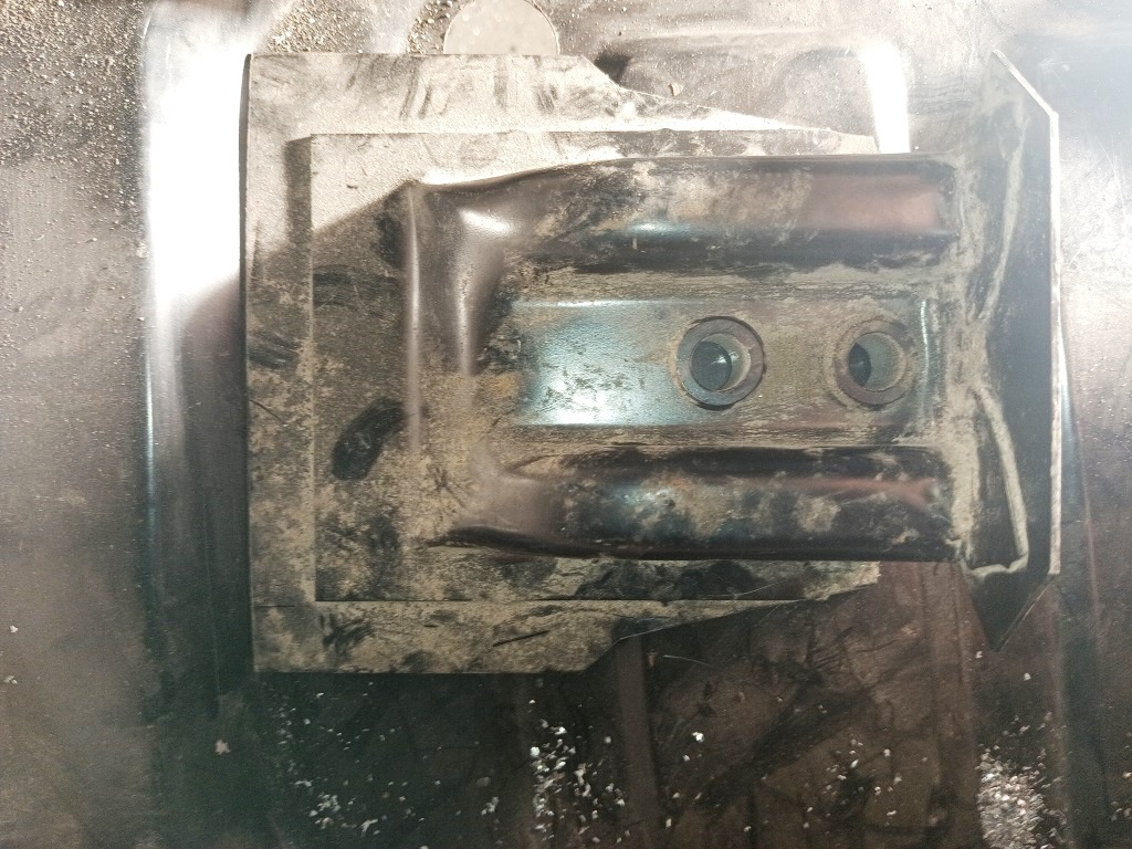 ScootersGarage1's tweet photo. We made it past the road block on Woody. Got the welded nut cut free &amp; spot welds cut. Look how many spot welds the brace had.

#projectwoody #spitfire #spitfire1500 #rustrepair #paintandbody #floorpans #bodywork #britishcars #sgrperformance #scootersgarage https://t.co/tYV5ZKYkzu
