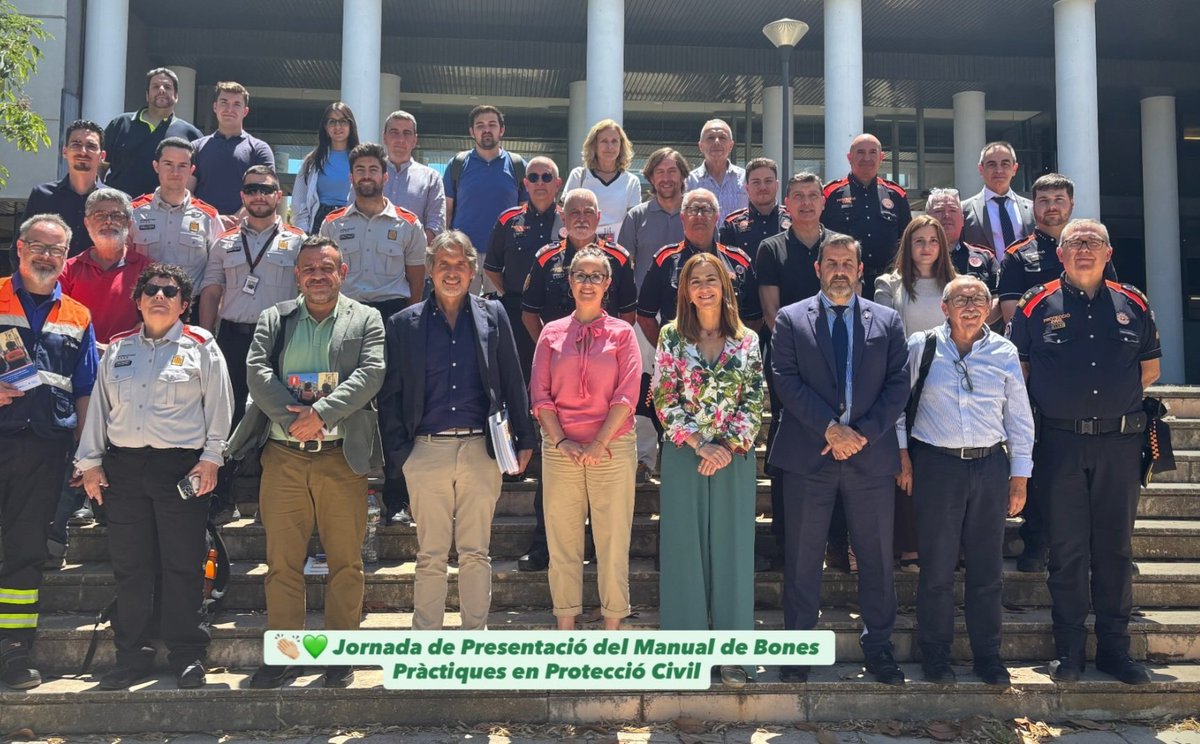 Coordinadora_AV's tweet photo. Hoy hemos asistido a la presentación del Manual de Buenas Prácticas en #ProtecciónCivil de @Unijepol 👮 con la asistencia de @VirBarcones, Secretaria de @proteccioncivil.
🧡🎓 Gracias a @EPSI_UAB por albergar este encuentro que nos ayuda a seguir fortaleciendo el Sistema Nacional https://t.co/Lcdc935T4w