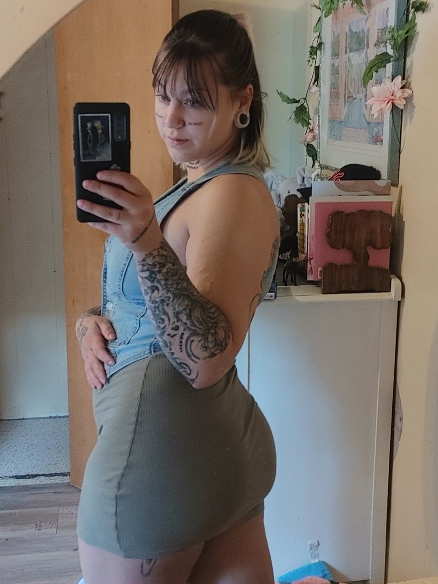 Mama Moon tweet media