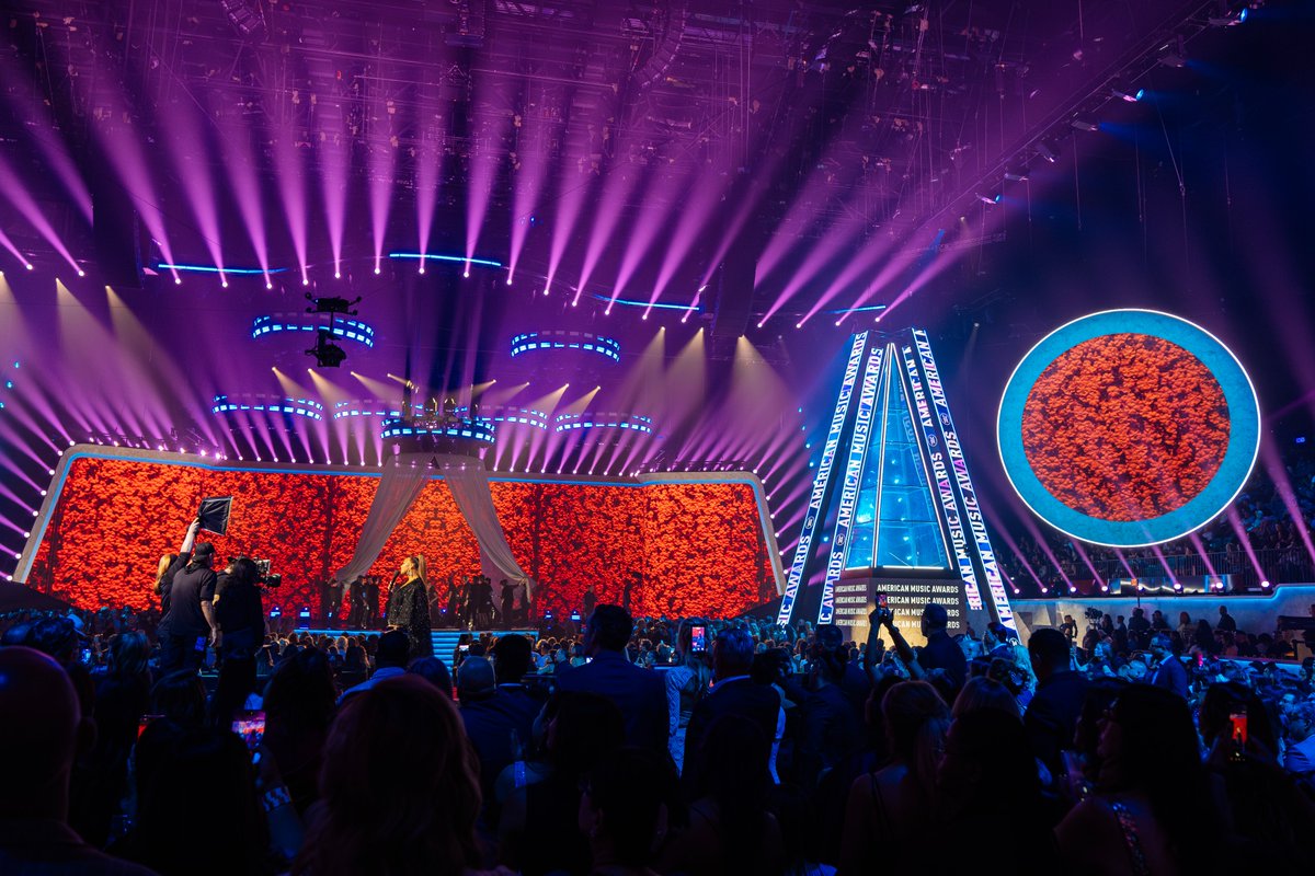 American Music Awards tweet media