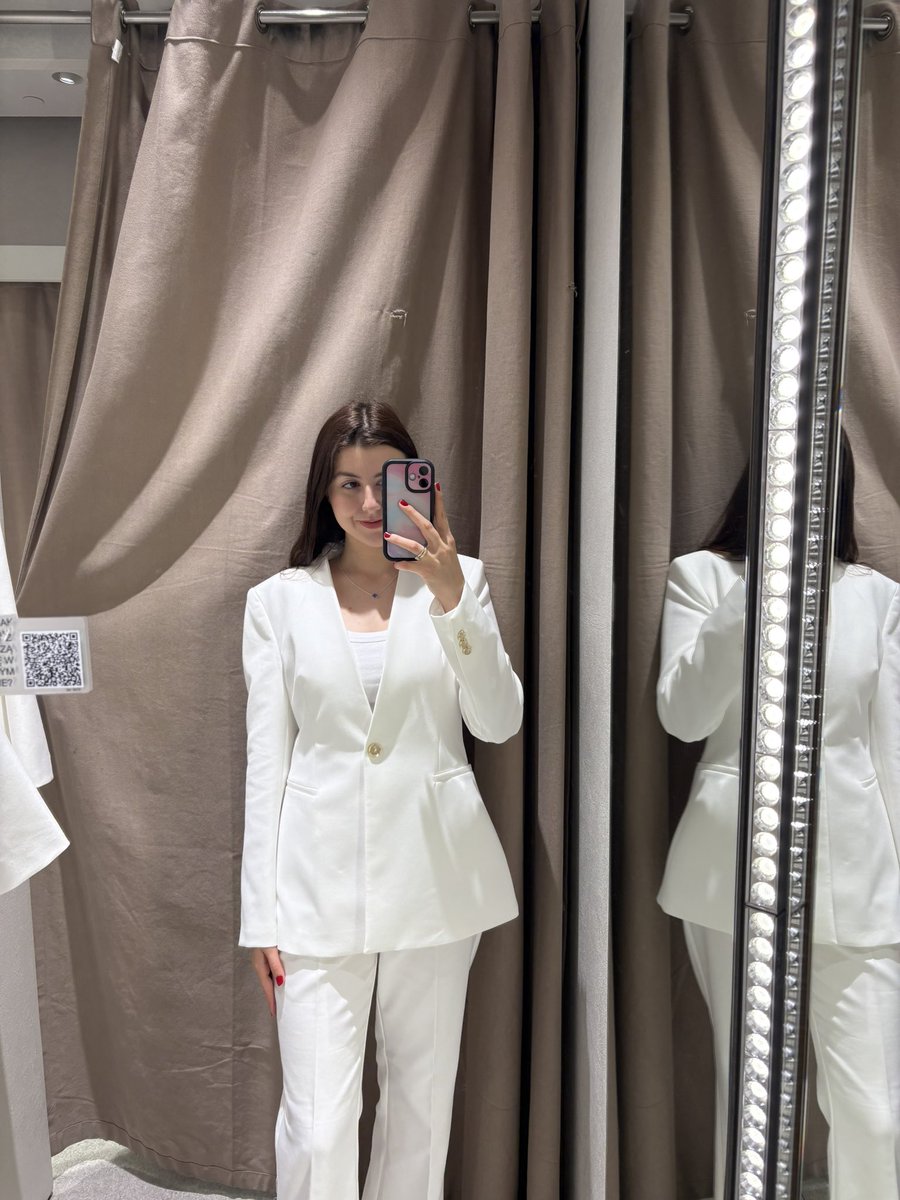 askologhale's tweet photo. 40+ ikea mutfak urunu , 10+ sephora gelin makyaj alisverisi, gelin parfumu, nikah kombini.. sanirim evleniyorum https://t.co/DXGOfRPPqF