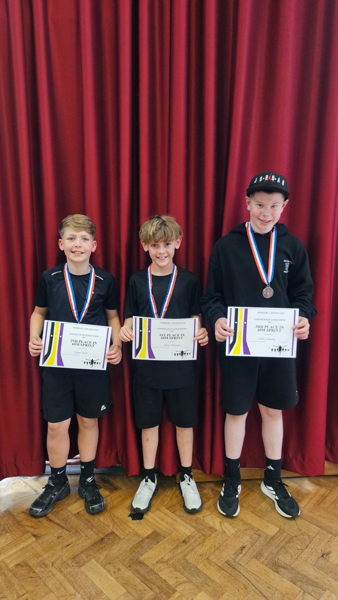 StAidansHigh_PE's tweet photo. 💛💜Primary 7 Sports Day 💜💛 

Congratulations to the medalists of the 60m Sprint 🏆 

Boys 
1st 🥇- Alfie 
2nd 🥈- Ciaran
3rd🥉-  Aiden

Girls
1st 🥇- Zarah
2nd 🥈- Hadassah
3rd🥉- Ikechi https://t.co/vjl2WJrDmn