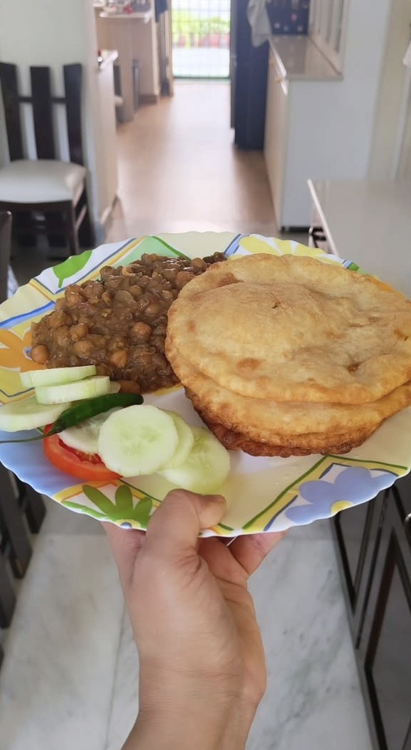 durga_vyaghri's tweet photo. बस यूँ ही तुम जैसे ग़रीबों के लिए खाना बना लेती हूँ 🥹 https://t.co/GyV9UdOiHR