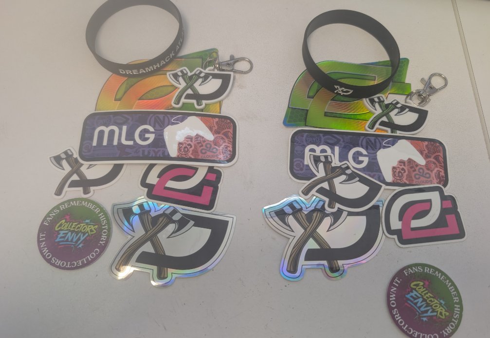 free_thewave's tweet photo. Running a giveaway with @Collectors_Envy for the Dreamhack Atlanta exclusives. Join and enter the giveaway channel, winner for this will be announced there. #dreamhack #opticgaming #optictexas #huntsmen #bethehunter details to come later https://t.co/h4n9xzb7II