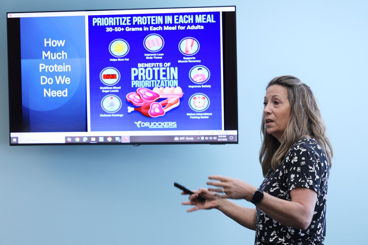 RenoCountyKS's tweet photo. “Nutrition saved my life.” Last week’s Community Collaboration Series sparked a powerful conversation on nutrition, inflammation, antioxidants &amp; preventative health with Paula Miller of Pleasant View Home. Next series on June 6.
Full story at https://t.co/1aaWsaSQ1d
#RenoCountyKs https://t.co/xUBT8ugOOu