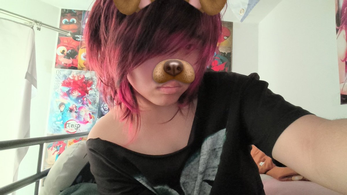 🦴 kyaaa waaah blehh_ (*≧д≦) tweet media