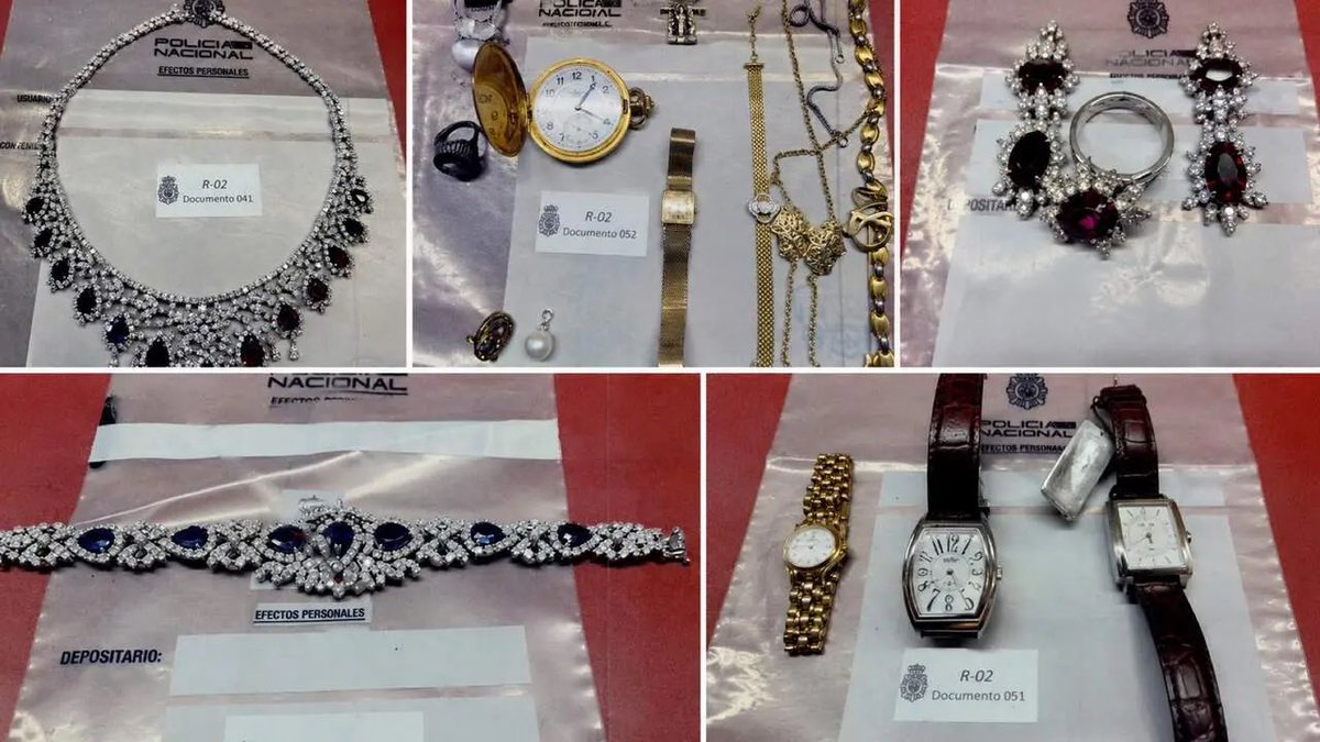 laquiti's tweet photo. 🎶Lleva la molinera
ricos collares
con la harina que roba
de los costales🎶
#PoniendoBSOaLaVida, (en este caso a las noticias).
#LaMODA #LaMolinera
https://t.co/0vr57zY1qI https://t.co/0j2MjqYig6