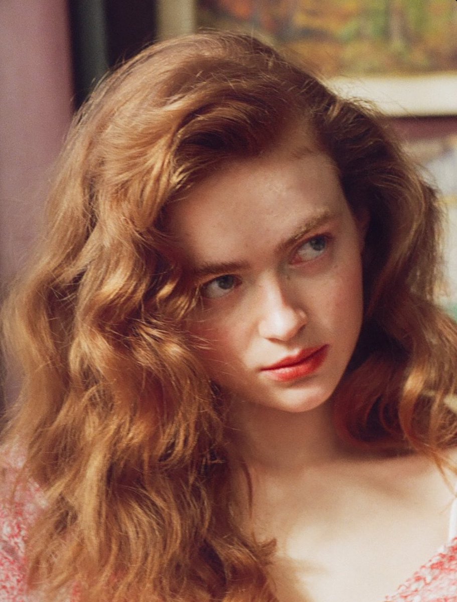 sadie sink posts tweet media