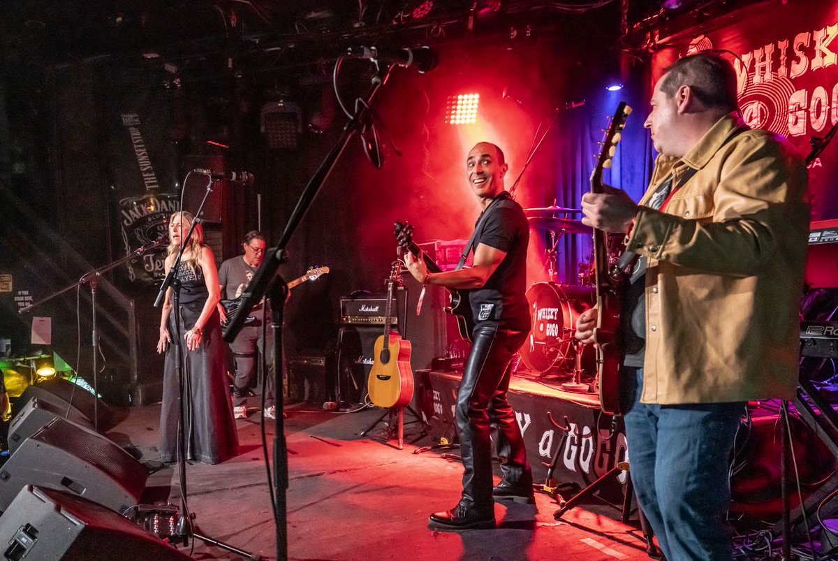 BetTzedek's tweet photo. On April 25th, local band The Grind — featuring legal talent from @Grindr, Domb &amp; Rauchwerger &amp; Given Law Offices — performed at the 15th Annual @LawRocksGlobal concert, in support of Bet Tzedek!

The concert raised over $100,000 for L.A. nonprofits. 🎉 Thank you, #LawRocks! https://t.co/qIjojRJF7L