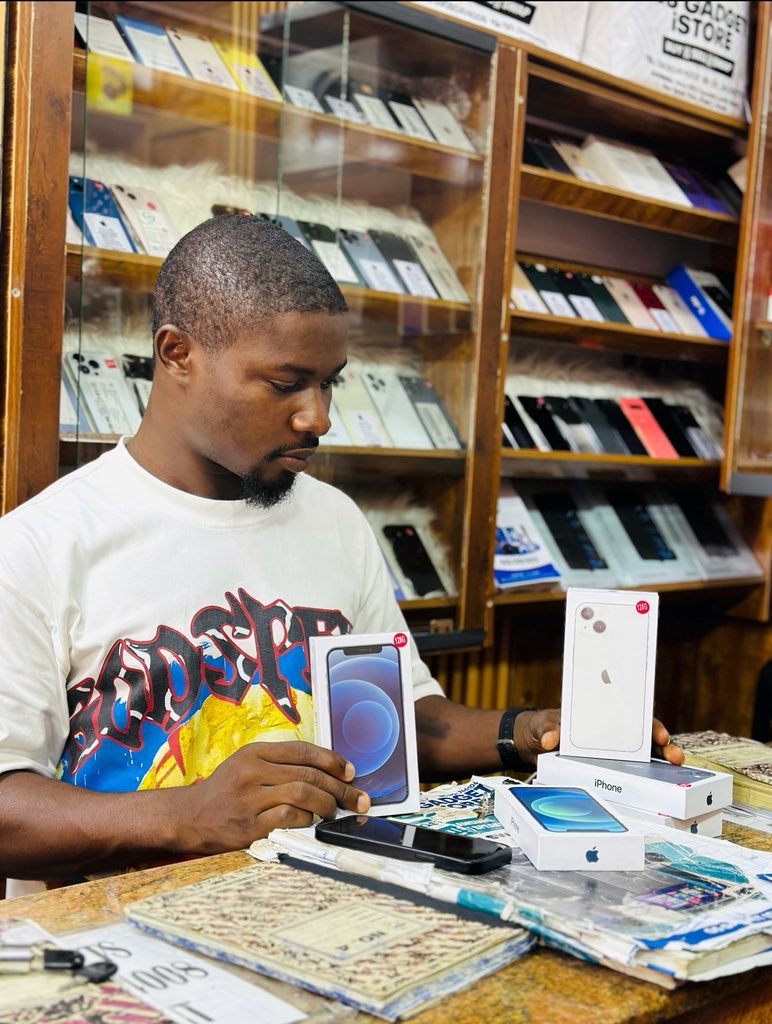 usbil01's tweet photo. Hi X 👋
I sell quality phones, accessories, and smart gadgets @Usbil Gadget 📱📲💻

Location: Bannex Plaza, Abuja 
Affordable prices ✅
Trusted deals ✅
Nationwide delivery 🚚

📲 WhatsApp: 08053420830 https://t.co/gRwstbfaQG