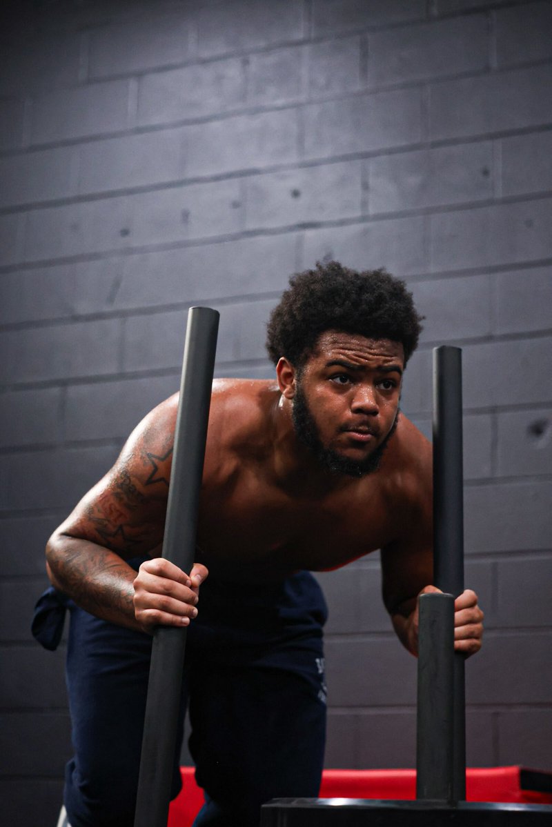 MalachiBrown99's tweet photo. Big year ahead!! @Coach_Kratch @IowaCentral 🔱 #Jucoproduct #stayingdown https://t.co/O6v6tXyAmq