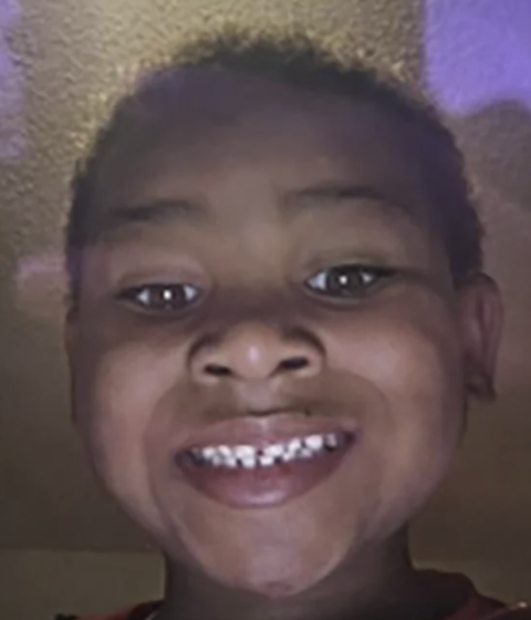 CitizenApp's tweet photo. BREAKING | Have You Seen Kamryn?
The 6-year-old was last seen at 7:30 a.m. in a white shirt, tan shorts, and a blue backpack. Anyone with information is asked to call 911 or Roseville Police at [651-767-0640](tel:651-767-0640). 

📍Saint Paul, Minnesota