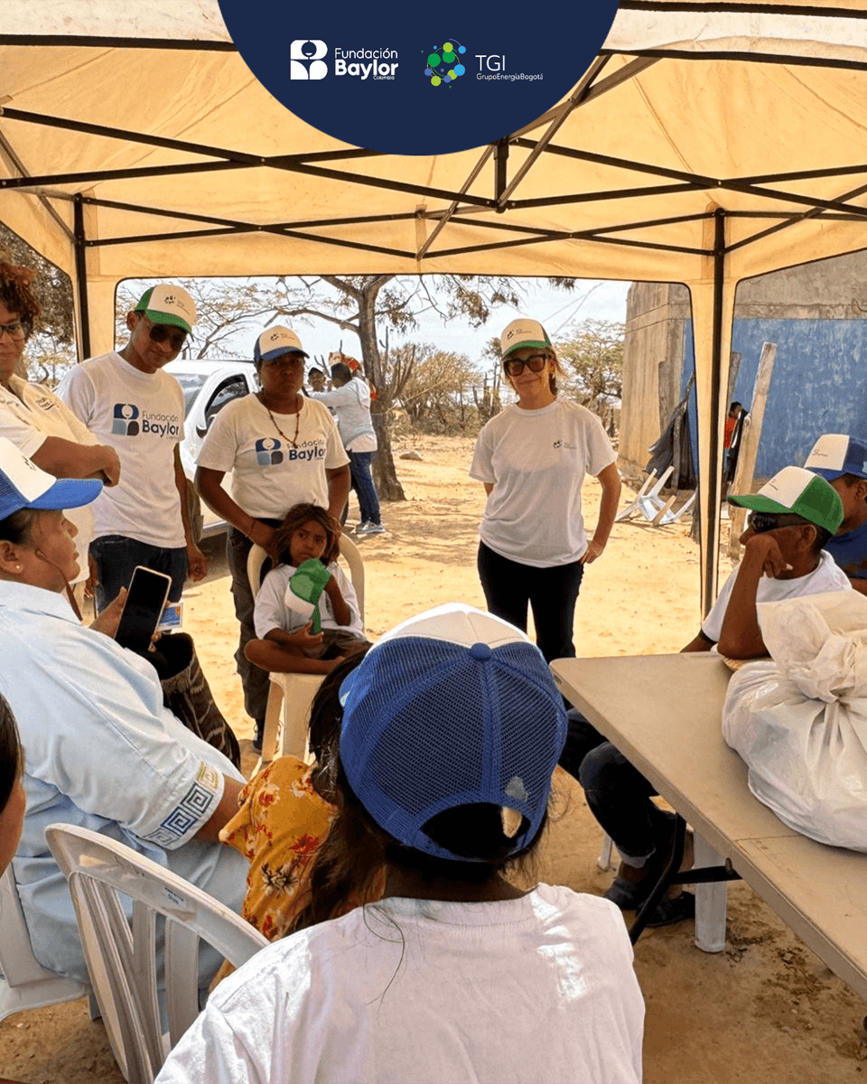 BaylorColombia's tweet photo. ♻️ Unidos por comunidades más limpias y sostenibles 🌱

El pasado 22 de mayo, en alianza con @TGISAESP , realizamos una jornada de limpieza en la comunidad indígena Wayuu de Way, ubicada en Manaure.

Gracias al trabajo conjunto, logramos recolectar un total de 464 kg de residuos. https://t.co/PsMviU5vwJ