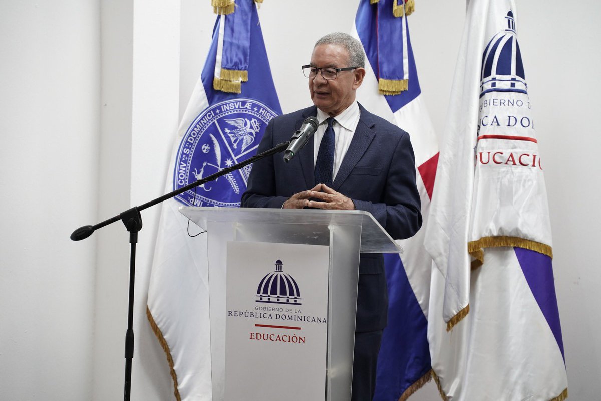 Ministerio Educación RD tweet media