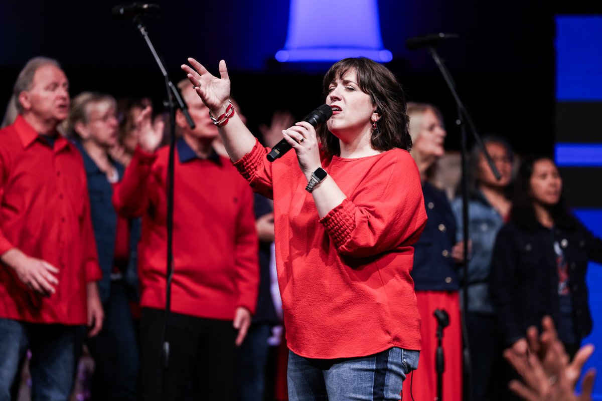 ppcog's tweet photo. Photos are wonderful - and we have an amazing team of photographers and beautiful people to photograph - but there is nothing that can express being in the presence of the Lord. He is holy. Come and see for yourself. #ALLIN2 #theriverishere https://t.co/0iNHxfxBOs