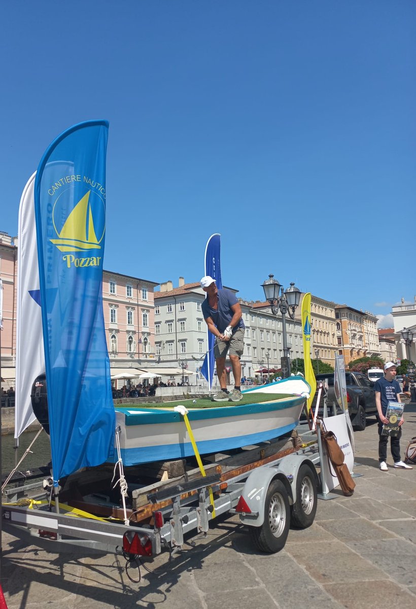 VisitFVG's tweet photo. ⛳️ Trieste diventa un campo da golf a cielo aperto con In City Golf!

Un evento spettacolare che porta lo sport nel cuore della città: 72 giocatori si sfideranno lungo 18 buche dal design originale e sorprendente, in un percorso urbano capace di unire competizione, intrattenimento e valorizzazione del territorio.

Vi aspettiamo a Trieste per vivere insieme una giornata di sport, spettacolo e città:  https://t.co/R4RukJ4zlG

#visitfvg #