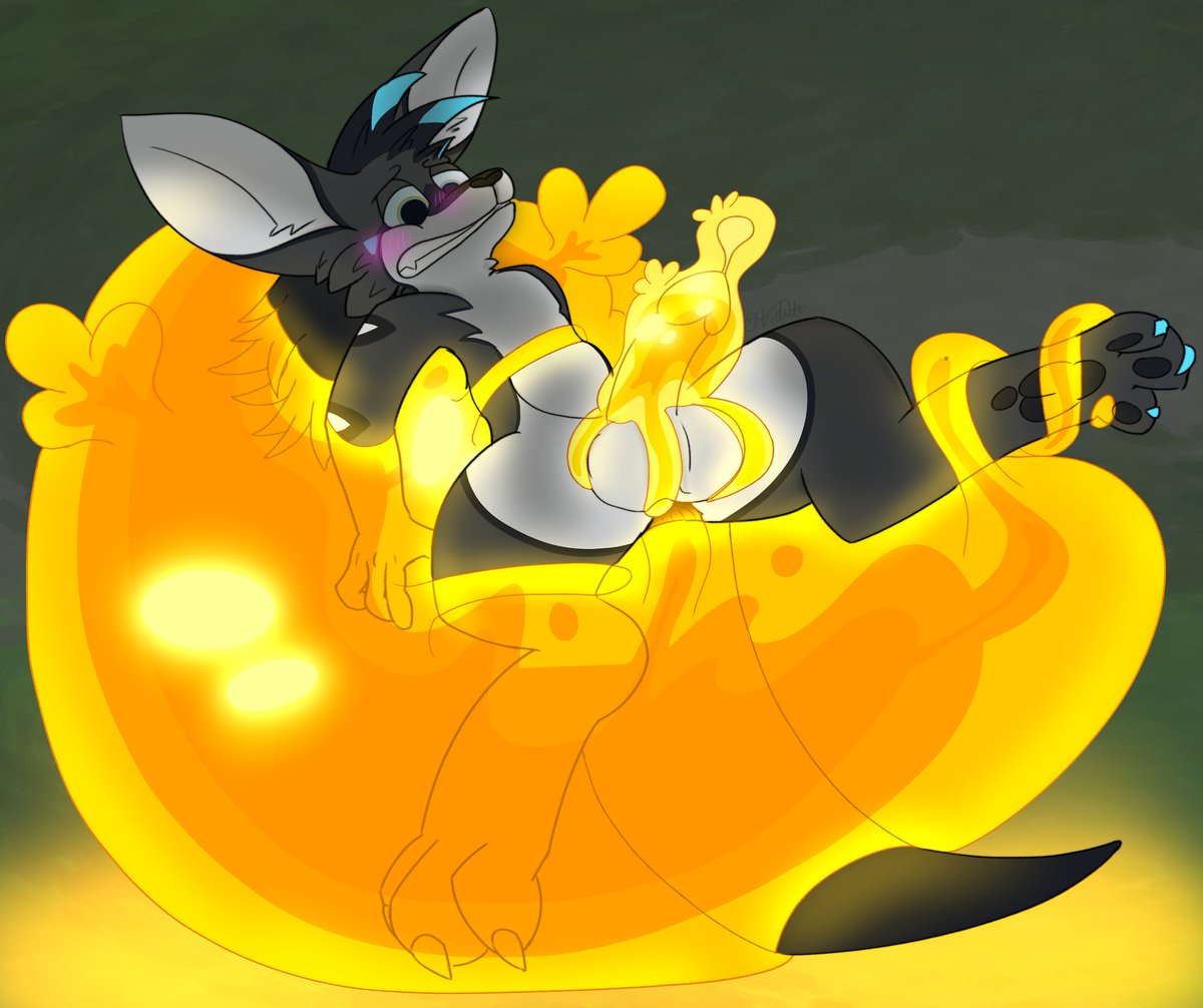 CreamWithKahlua's tweet photo. Friend asked me to do him getting Gipped and Gupped. 

Tbh im not very good at Risk of Rain.. but I think i see the appeal.. https://t.co/WGAFMMBAHn