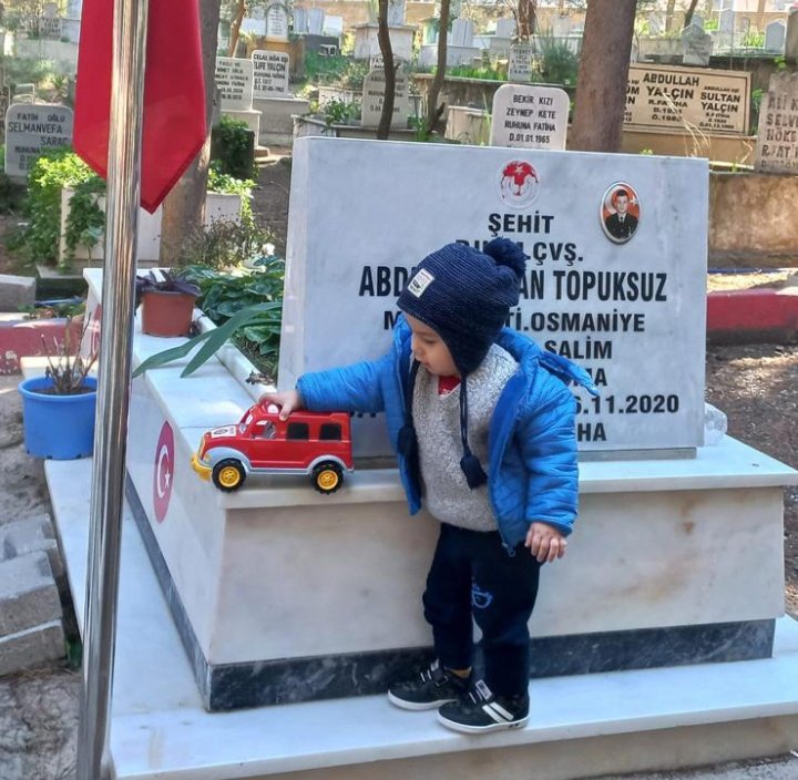 gelinciklerimiz's tweet photo. Bayram.. https://t.co/H3a5heYpAJ