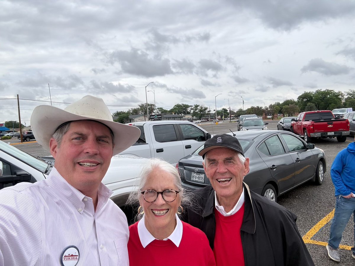 SellForTexas19's tweet photo. Grateful for this much needed rain on this Election Day! Rain or shine - we are out here working for every last vote. Polls are open until 7PM. Vote Tom Sell for an America First Conservative who’s ready to defend our West Texas values on Day One in Congress! 

GO VOTE! https://t.co/ymGF3N6uEN