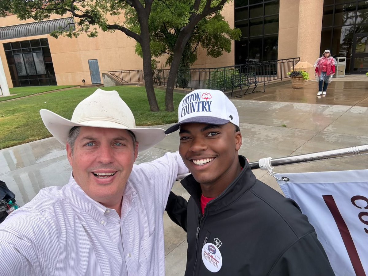 SellForTexas19's tweet photo. Grateful for this much needed rain on this Election Day! Rain or shine - we are out here working for every last vote. Polls are open until 7PM. Vote Tom Sell for an America First Conservative who’s ready to defend our West Texas values on Day One in Congress! 

GO VOTE! https://t.co/ymGF3N6uEN