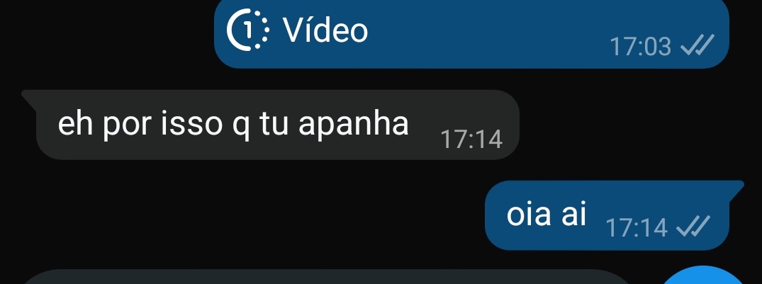 lara tweet media