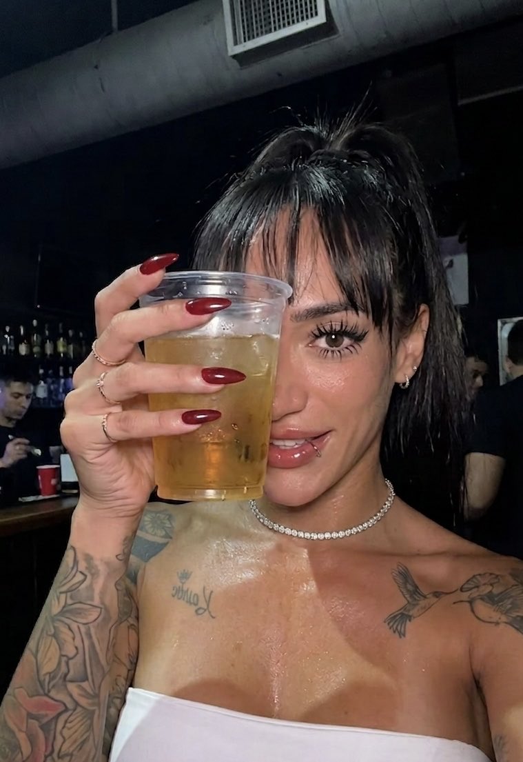 CSilvva53169's tweet photo. Promo rolando no meu 🍊
25% de desconto para novos assinantes 🔞😈

https://t.co/mgZBPpHeVd https://t.co/o5uaHHM8Ow