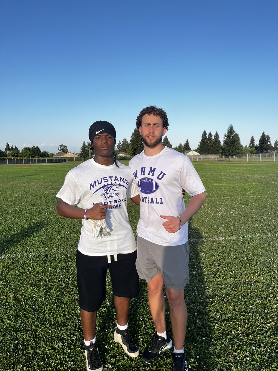 ChesterKvi89073's tweet photo. Thank you @WNMUFootball for letting me  come out to your camp and showcase my skills. Got a lot of good looks out there. @evan__greene @CoachD_Delgado @CoachBortle @Coach_DCarr @coachapatterson @jciv_ @Coachpatwins @CoachJoeAdam  @ https://t.co/ZAwyW16C9t