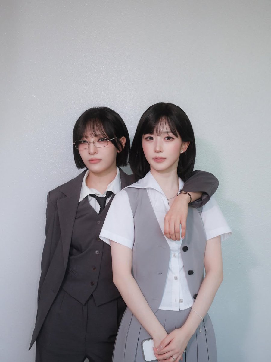 NMIXXFRANCE's tweet photo. 📷⋮ 26.05.26

Moon sua (@MoonSuaFrance) du groupe Billlie (@BilllieFrance) a posté des photos avec Haewon sur son compte Instagram 

⤹ 🧚‍♀️
꒦꒷@NMIXX_official › #NMIXX #엔믹스 https://t.co/eQFbDprQJf