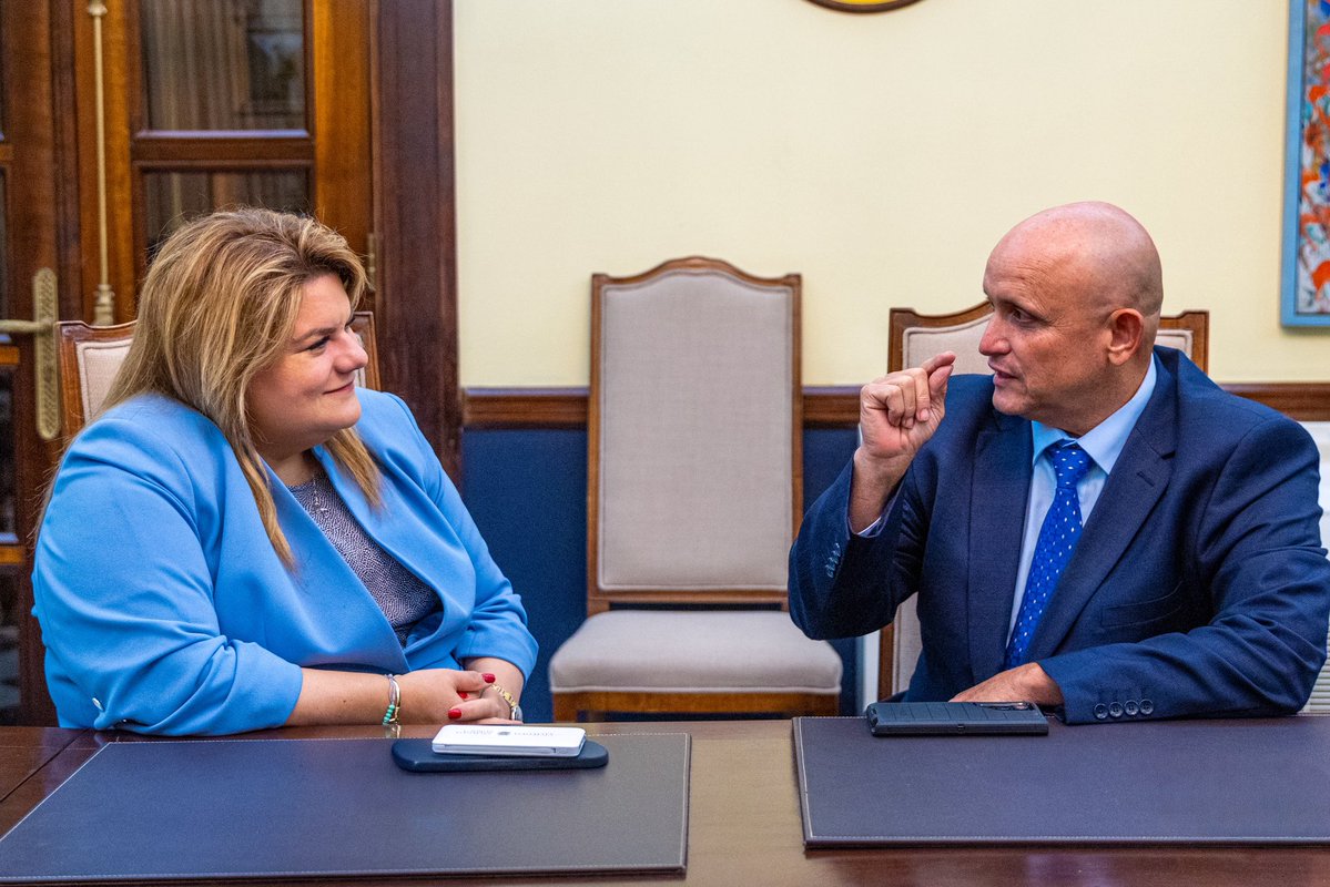 Jenniffer González tweet media