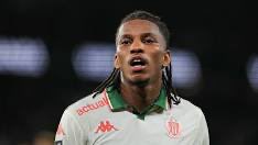 dribbleX90's tweet photo. +🚨Hicham Boudaoui SORT SUR BLESSURE avec Nice 💥 à deux semaines du prochain mondiale 🤯 https://t.co/hcKU9o2HSb