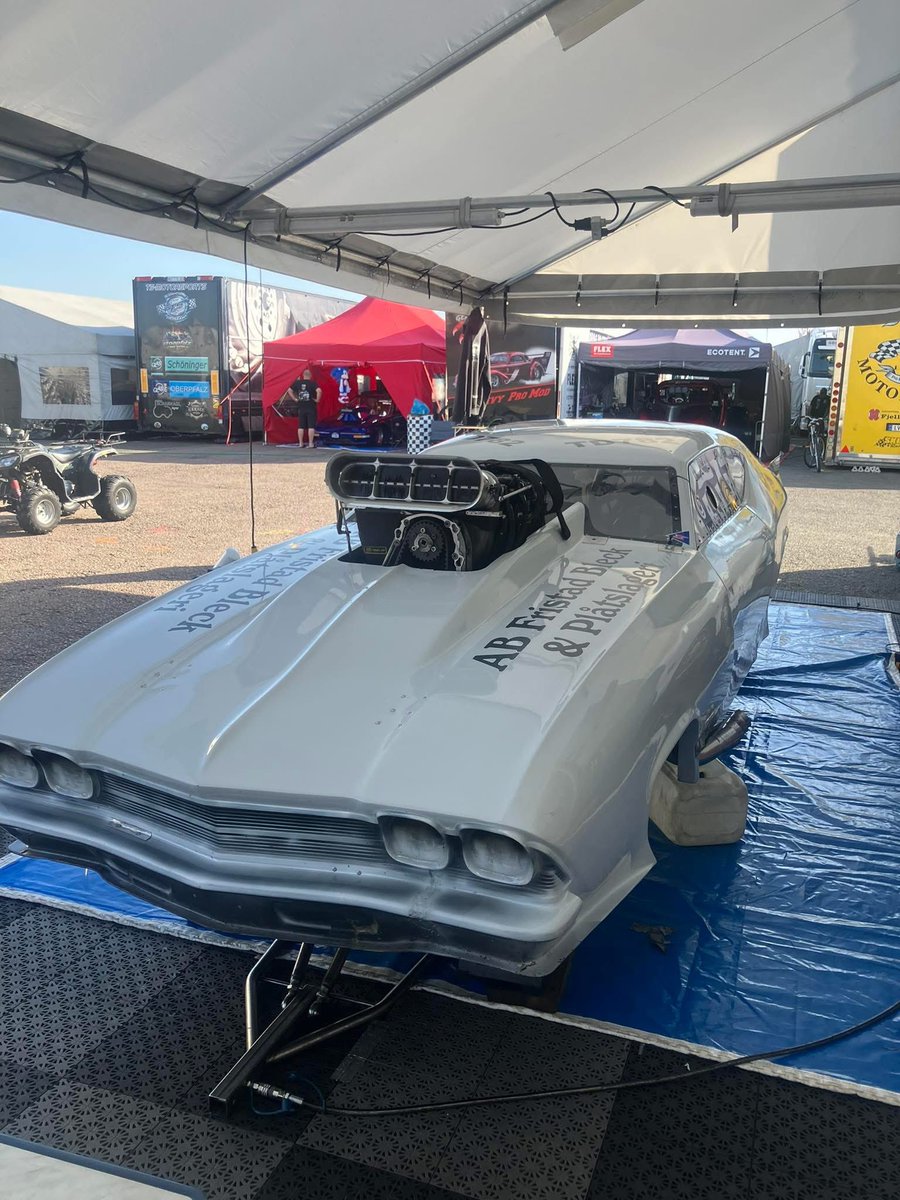 racewithpmp's tweet photo. Congrats to PMP customers Susanne Callin and RF Motorsport and Johan Gustafsson’s White Stripe Racing and driver Fredrik Lundh on a winning weekend at The Main Event! Susanne won in Top Fuel and Fredrik won in Top Doorslammer at @SantaPodRaceway. #racewithpmp https://t.co/mskowwSgOw