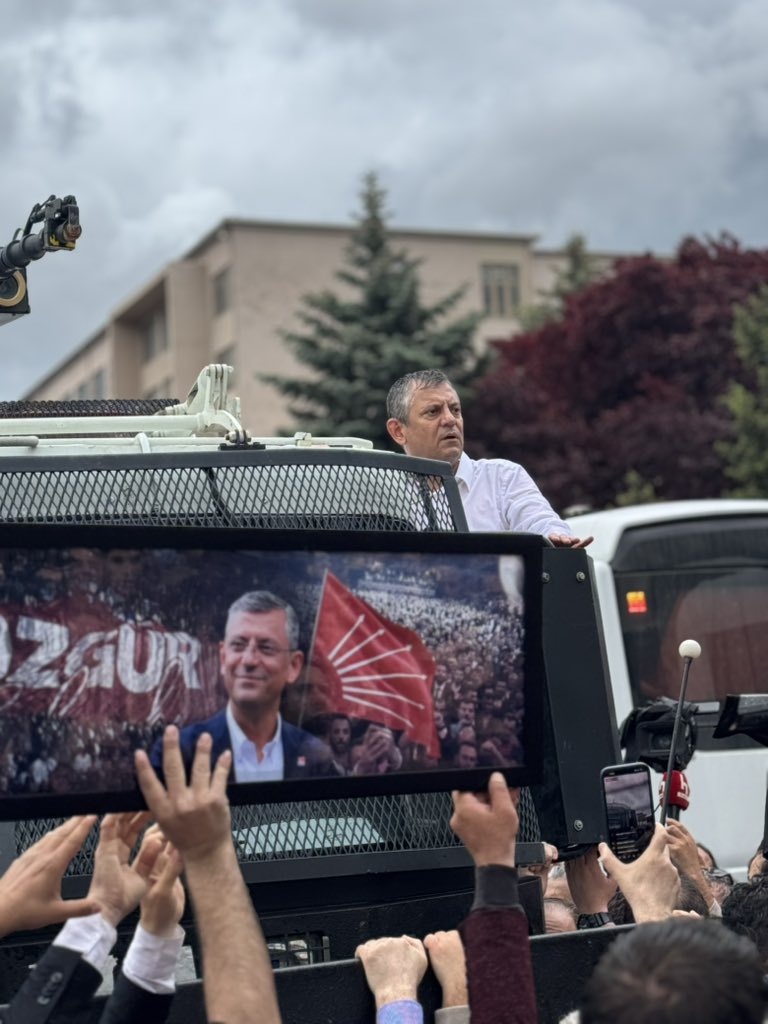 #ÖZGÜRÜZ tweet media