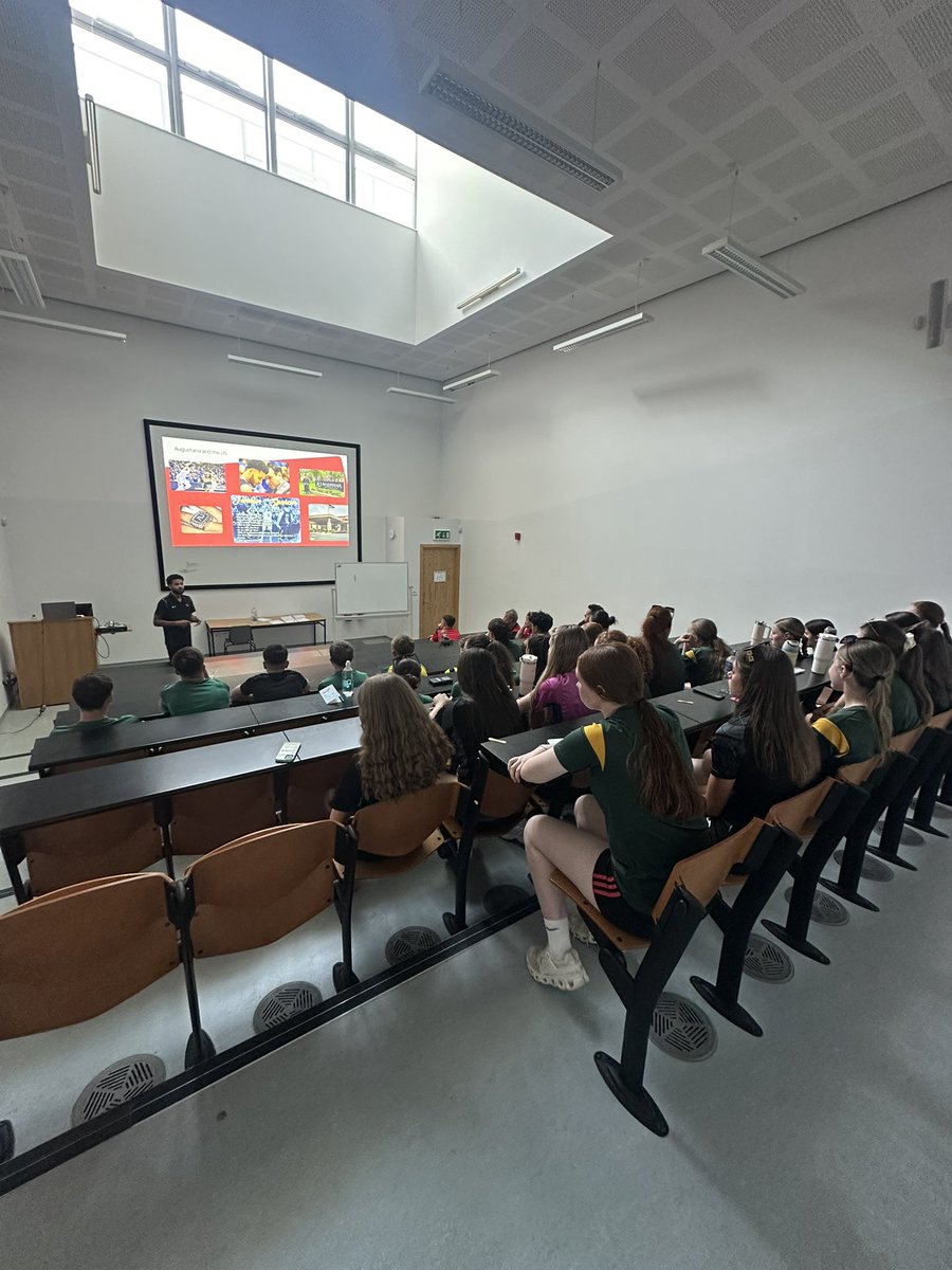 ckutdfc's tweet photo. Gambling Awareness and Education @epic_global_solutions @spenny247 

Huge thanks to Jordan Spencer @spenny247 for a talk with our MU17 &amp; Women’s teams today in SETU @setucarlowfc 

Highly beneficial talk from someone with real life experiences 💪

#IdentifyDevelopInspire | https://t.co/4dOUCx8CpN