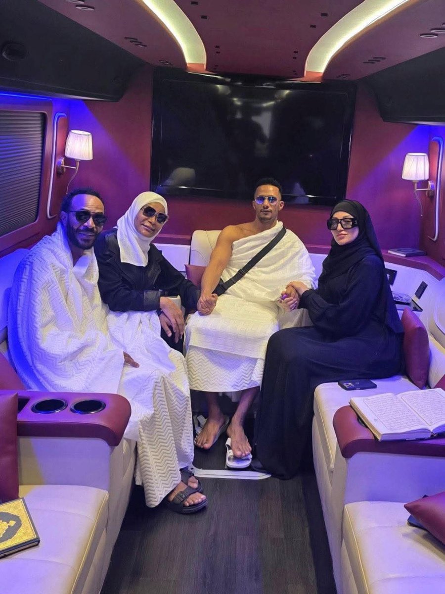 جاليرى النجوم 🌟🎬 tweet media