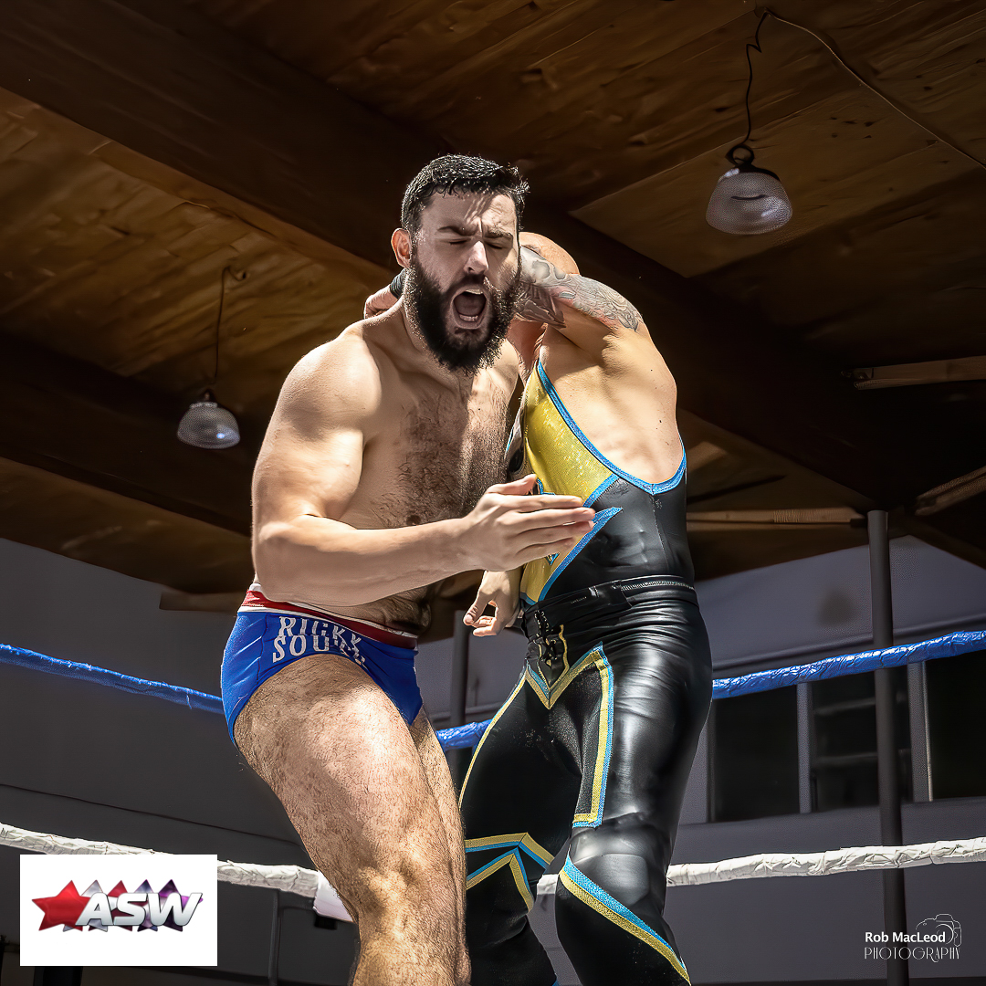 ASWCANADA's tweet photo. From ASW Yung and the Restless, it was the @NEWWrestlingInc title on the line as @TERickySouth defended against @ImSteveMigs 

A throw back match with catch as catch can style entertained the Alice McKay crowd as South successfully defended https://t.co/EG5a34YgKr
