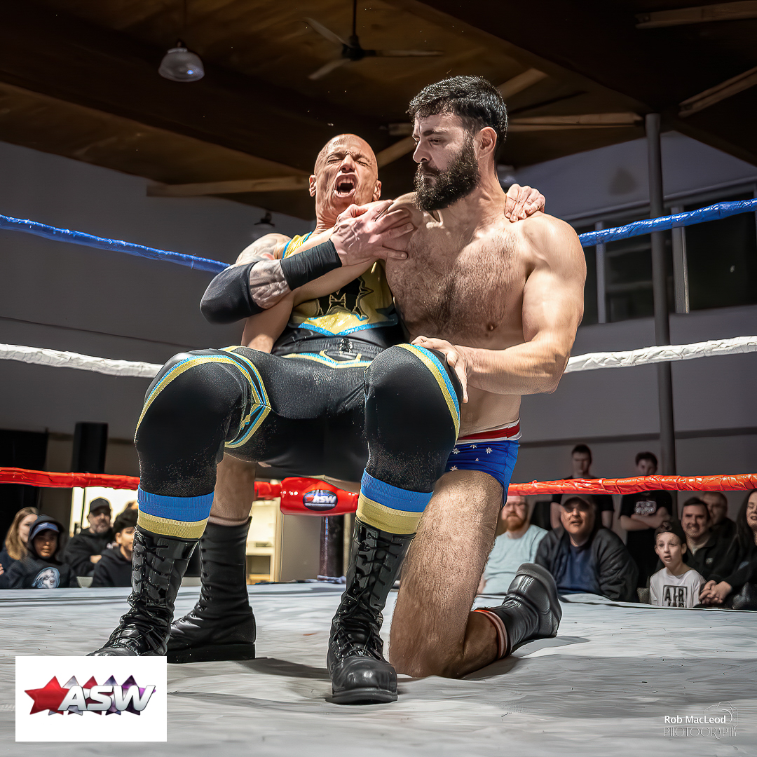 ASWCANADA's tweet photo. From ASW Yung and the Restless, it was the @NEWWrestlingInc title on the line as @TERickySouth defended against @ImSteveMigs 

A throw back match with catch as catch can style entertained the Alice McKay crowd as South successfully defended https://t.co/EG5a34YgKr