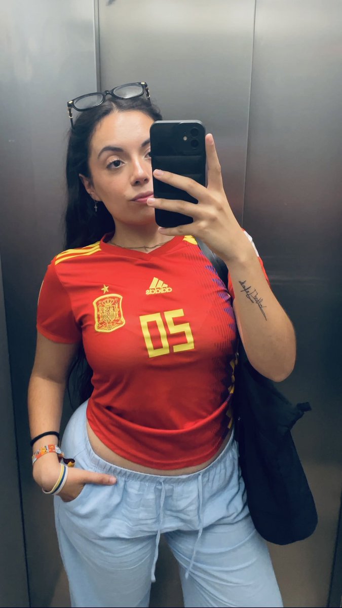 lucyy🔺 tweet media