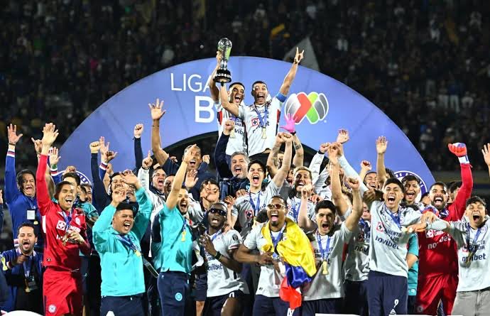 Cañonero 10 VECES CAMPEÓN ⭐️ tweet media