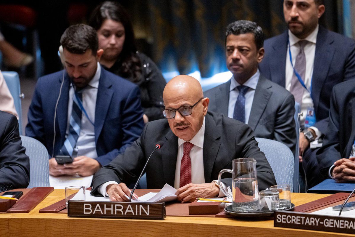bahdiplomatic's tweet photo. وزير الخارجية يؤكد التزام مملكة البحرين الراسخ بالمبادئ التي قامت عليها الأمم المتحدة ويدعو مجلس الأمن إلى الاضطلاع بمسؤولياته وفقاً لميثاق الأمم المتحدة
https://t.co/lbOClbQAaV https://t.co/VeNwvoq8DN