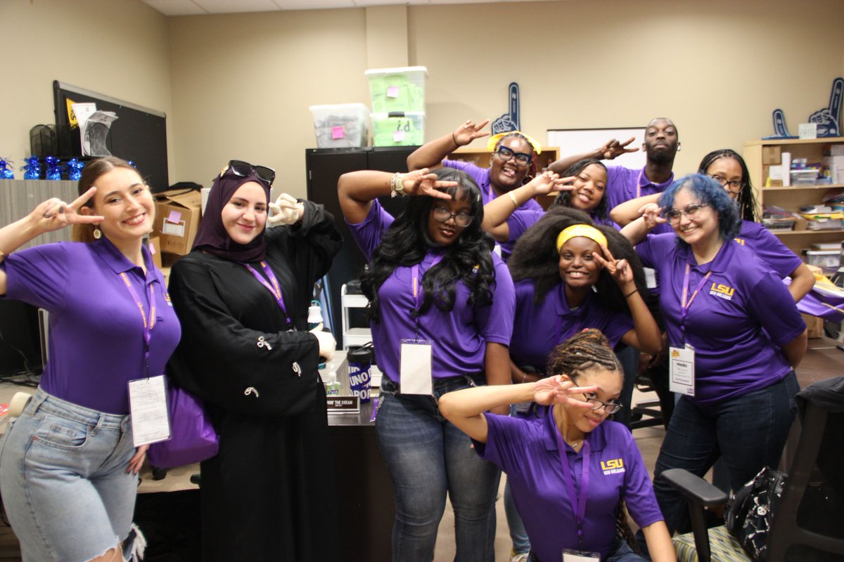 GradSchoolNola's tweet photo. The University welcomed incoming students and their families during Registration Day on May 21 at the University Center. Orientation Leaders, faculty, and staff guided attendees throughout the day as students prepared for the start of the fall semester! https://t.co/IZ4qwYXLlP