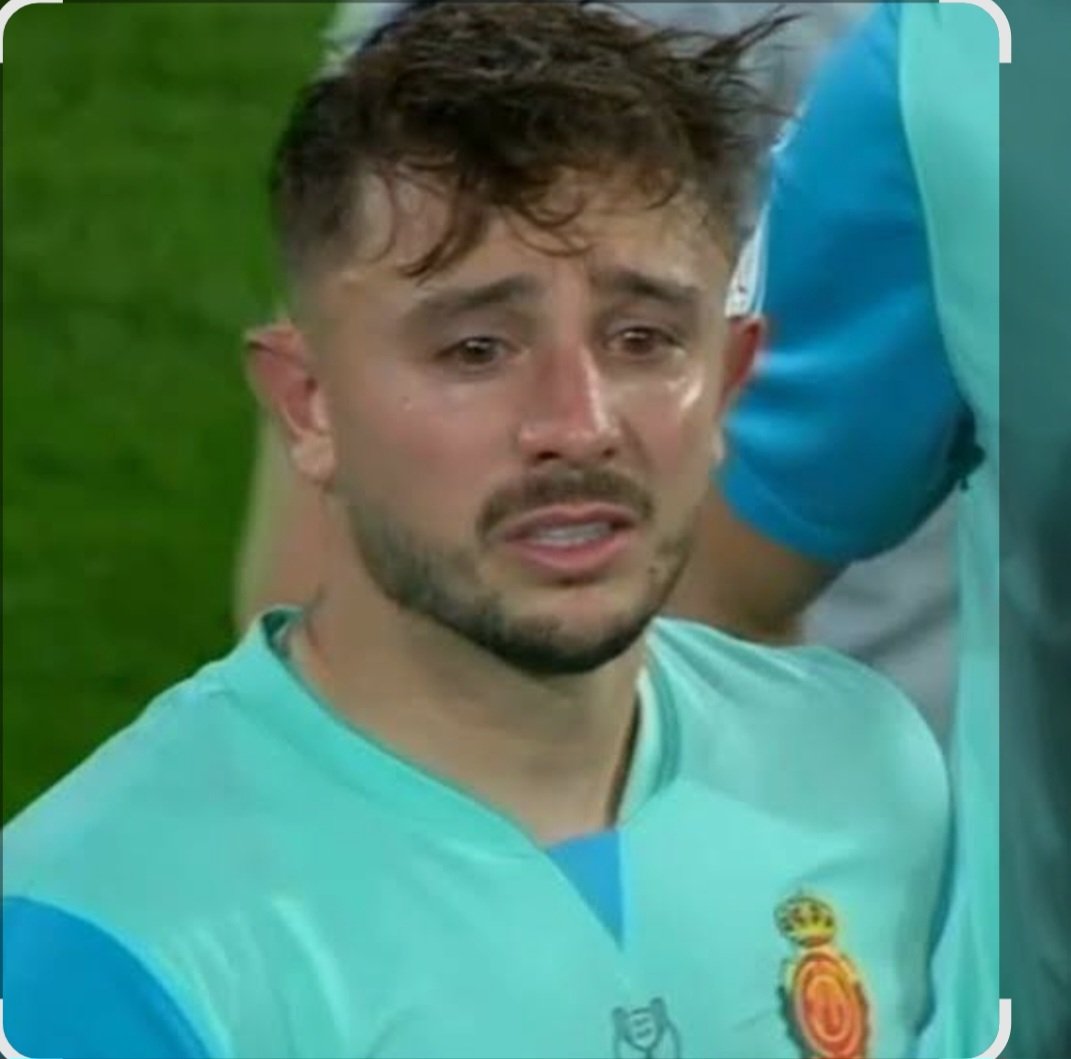 Chechuhs's tweet photo. @94sfutbol Ya no LLORA el pobrecito, que pena, mala cara tiene... https://t.co/OxAD9IwLNb