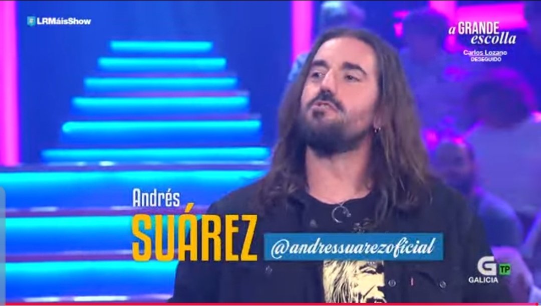 Mariajosesilva0's tweet photo. @andressuareztwi no @LandRoberTVG #LRMáisShow #Lúa 🌙❤ https://t.co/lP704NX47k