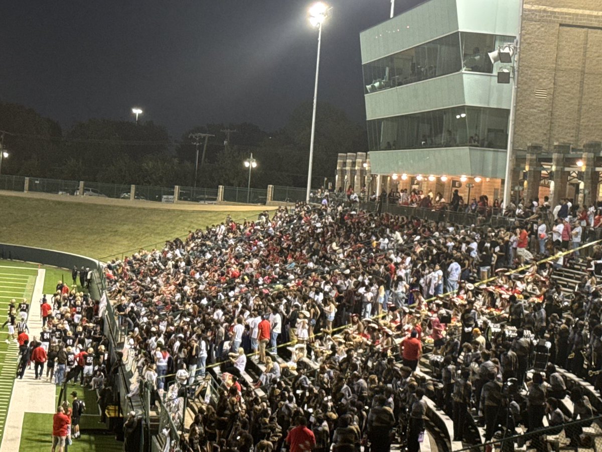 Coach_DeLay's tweet photo. South Grand Prairie Football needs a Varsity Offensive Assistant (OL or H back experience preferred) OR Freshman Assistant.

Teaching fields: health, science or math

And Send resume to Laban DeLay, Athletic Coordinator/Head Football at laban.delay@gpisd.org https://t.co/EWjoW5BHCb