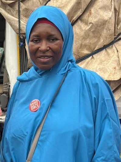 OlayinkaLere's tweet photo. Dem don carry FCT Senatorial ticket for NDC give one elderly woman wey donate her building to NDC for Secretariat.

Dem don do AISHA YESUFU balabluuuuuu
😂😂😂😂 https://t.co/L3avnE6WG3