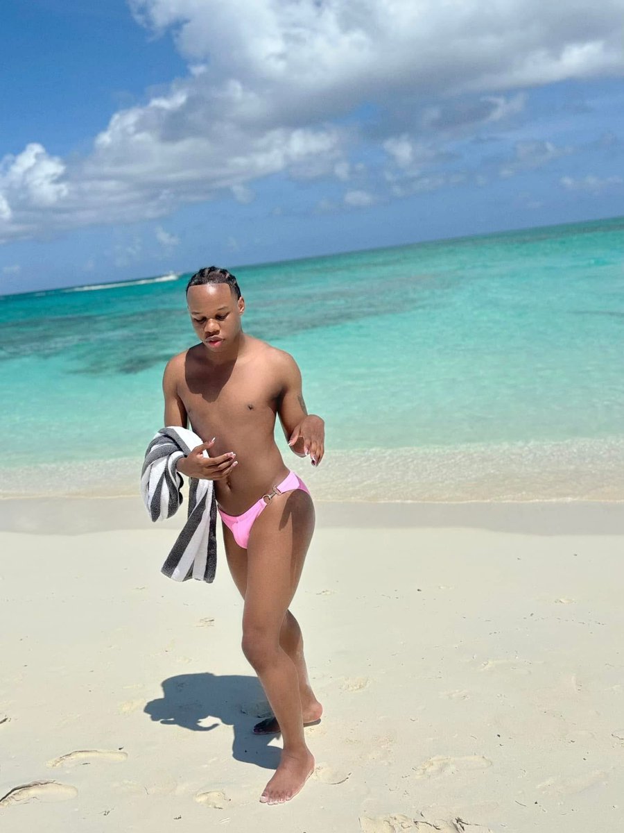 HeyRickeelon's tweet photo. Turks &amp; Caicos 🇹🇨 misses me

Who flying me and my friends out this summer? https://t.co/jTbJ4YSMfX