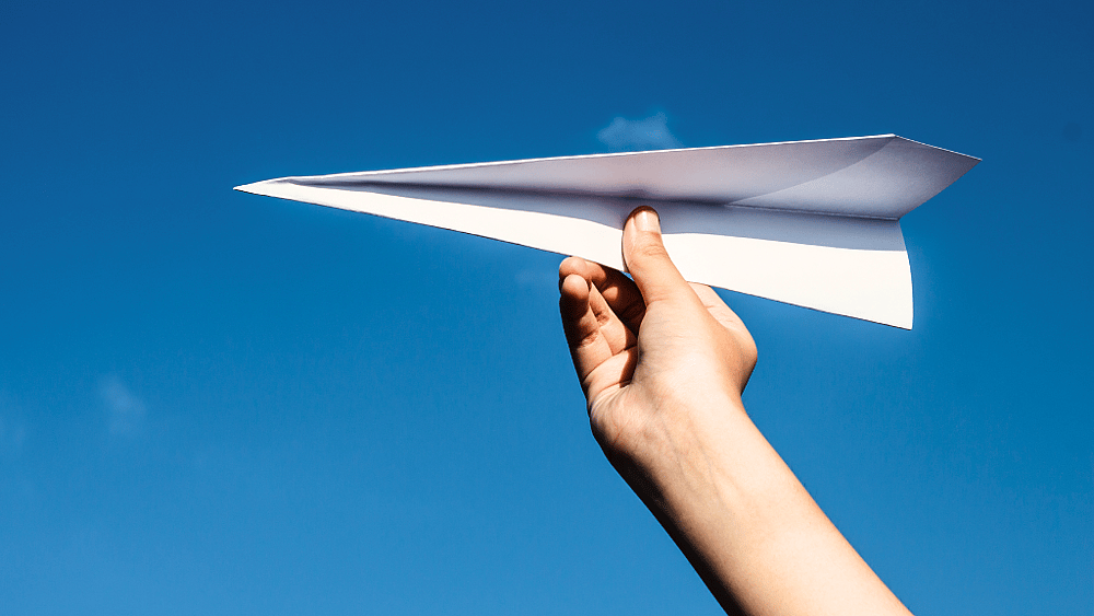 Mata_Library's tweet photo. On May 26th each year, National Paper Airplane Day honors the simple aeronautical toy that has been around for thousands of years and provides an excuse to play! This inexpensive, healthy, and stimulating form of entertainment brings lots of joy, too. @mataeagles @Alief_Libraries https://t.co/llVKBqmxy7