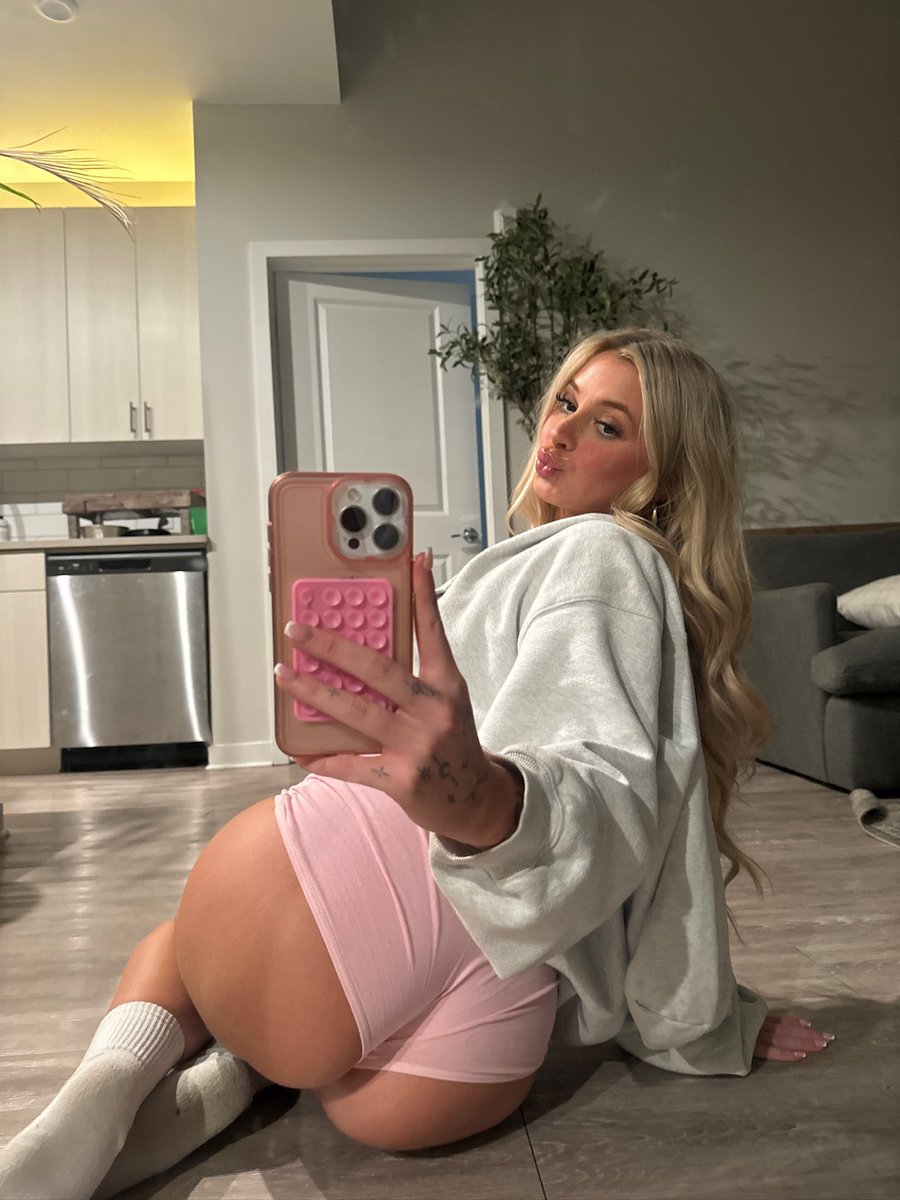 Sophie Skye tweet media