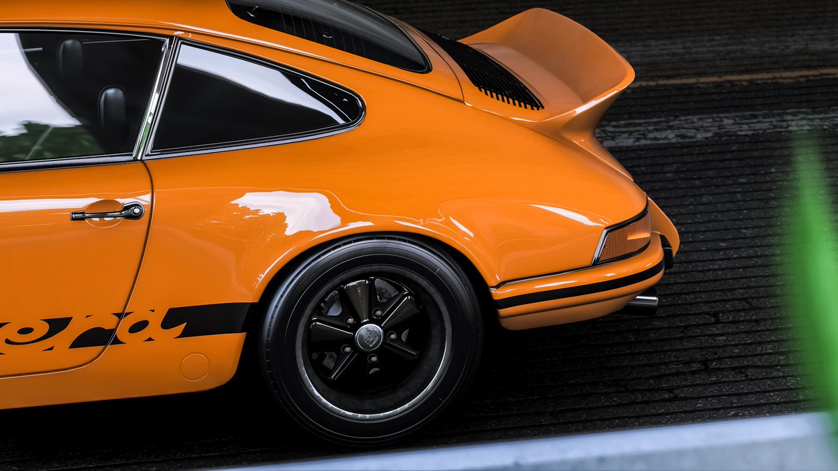 ScamModz's tweet photo. 1973 Porsche 911 Carrera RS 

#ForzaHorizon６ #photography #porsche https://t.co/5CEoeBFZJ6