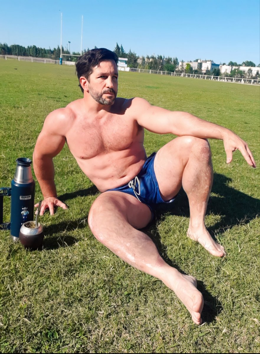 pablokeeper's tweet photo. Tell me your fantasy...I'll create it just for you...Custom Pics or Videos, private, never shared...I'm waiting on...
🏉 https://t.co/vp5uag5MUe https://t.co/VqqkYZckfi